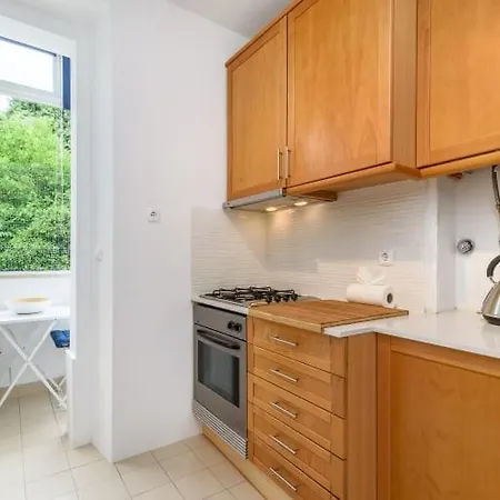 Guestready - Cosy Flat Santos-o-velho Apartman Lisboa